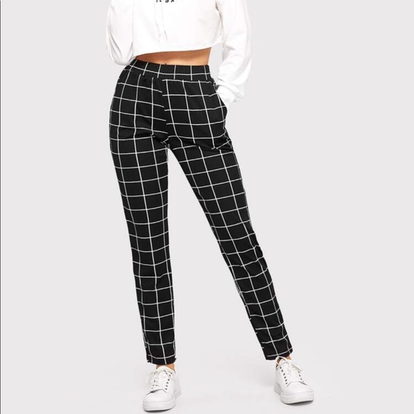 Elastic Waist Black Slant Pocket Grid Pants - Picture 3 of 10